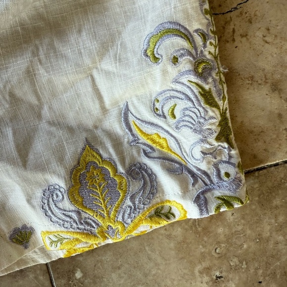 MOTF XS ladies embroidered Lennon shorts, beautiful condition - Picture 4 of 11